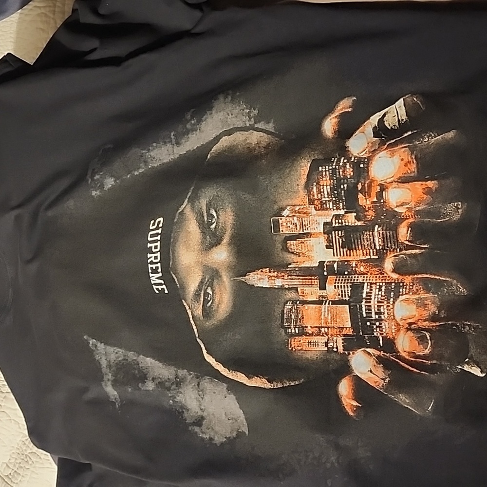Supreme new Large tee shirt
